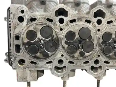 Pezzo di ricambio per auto di seconda mano testata motore per kia cee´d 1.6 crdi cat riferimenti oem iam 221112a100  22111-2a100