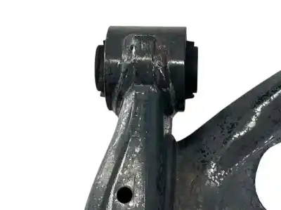 Pezzo di ricambio per auto di seconda mano braccio sospensione inferiore anteriore destro per citroen c4 picasso 1.2 12v e-thp / puretech riferimenti oem iam 9846329080  9816865480