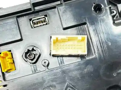 Second-hand car spare part dashboard for citroen c4 picasso 1.2 12v e-thp / puretech oem iam references 9813590280  9828380580