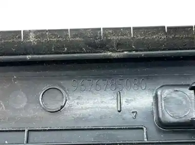 Автозапчасти б/у передние молдинги за citroen c4 picasso 1.2 12v e-thp / puretech ссылки oem iam 9676785080  1609345680