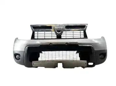 Pezzo di ricambio per auto di seconda mano PARAURTI ANTERIORE per DACIA DUSTER  Riferimenti OEM IAM 620220025R  620220030R