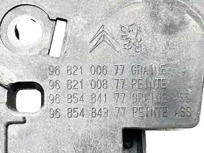 Автозапчастина б/у права бічна внутрішня ручка для citroen berlingo multispace (b9) 1.6 hdi 75 16v посилання на oem iam 9682100677 9685484177 9682100877