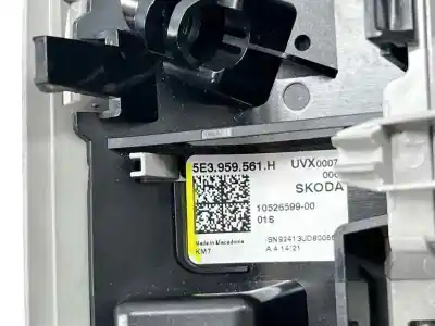Piesă de schimb auto la mâna a doua lumina interioara pentru skoda octavia iv (nx3, nn3) 1.5 tsi referințe oem iam 5e3959561h  