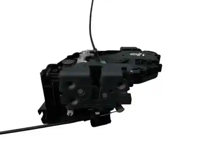 Second-hand car spare part left front door lock for volvo c30 2.0 diesel cat oem iam references 30753658