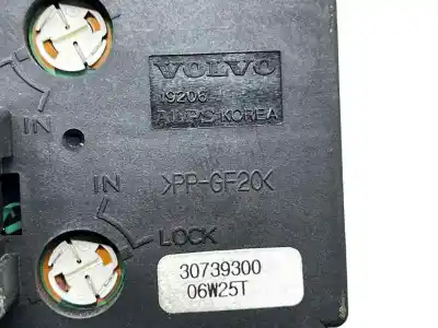Second-hand car spare part headlights switch for volvo c30 2.0 diesel cat oem iam references 30739300  