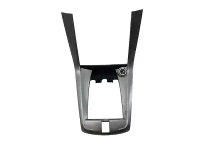 Pezzo di ricambio per auto di seconda mano rivestimento consolle centrale per chevrolet captiva 2.2 vcdi lt 2wd riferimenti oem iam 22751721