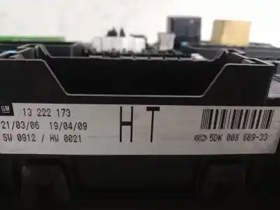 Автозапчасти б/у блок реле/предохранителей за opel astra h gtc d-z17dth ссылки oem iam 5dk00866933  