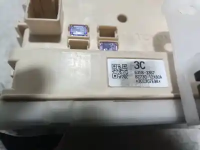 İkinci el araba yedek parçası röle/sigorta kutusu için toyota auris (e18) 2zr oem iam referansları 63583367  