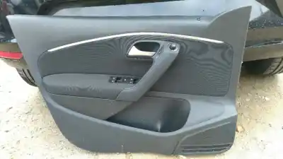 Peça sobressalente para automóvel em segunda mão forra / revestimento da porta dianteira esquerda por volkswagen polo (6n2) 1.4 tdi referências oem iam   