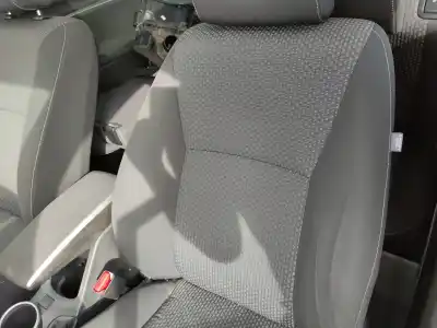 Pièce détachée automobile d'occasion jeu de siège intérieur complet pour toyota verso (aur2/zgr2) 1ad références oem iam   
