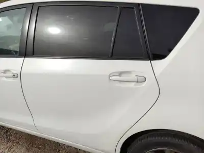 Tweedehands auto-onderdeel deur links achter voor toyota verso (aur2/zgr2) 1ad oem iam-referenties 
