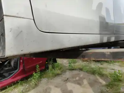 Tweedehands auto-onderdeel zijrok voor toyota verso (aur2/zgr2) 1ad oem iam-referenties 