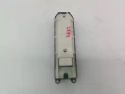 Second-hand car spare part left front power window switch for toyota auris (e18) 2zr oem iam references 8404002120  