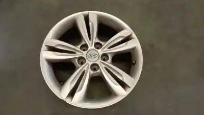 Автозапчастина б/у шина для hyundai ix35 (el/lm) d4fd посилання на oem iam r17