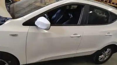 Автозапчасти б/у левая передняя дверь за hyundai ix35 (el/lm) d4fd ссылки oem iam 
