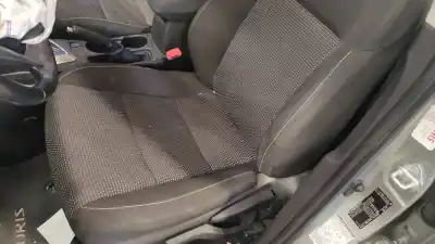 Автозапчастина б/у комплект сидів для toyota auris (e18) 1nd посилання на oem iam 