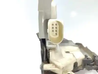 Автозапчастина б/у замок передніх дверей лівий для audi a1 sportback (8xa) ambition посилання на oem iam 8x1837015  