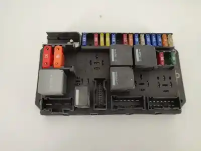 Автозапчасти б/у блок реле/предохранителей за land rover range rover (lm) tdv8 hse ссылки oem iam yqe500390  