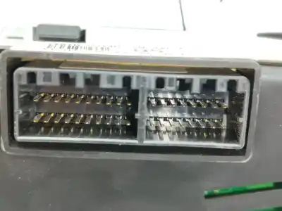 Peça sobressalente para automóvel em segunda mão quadrante por renault koleos privilege referências oem iam 248109914r  