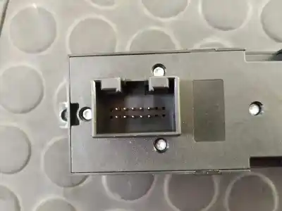 Peça sobressalente para automóvel em segunda mão trocar por volkswagen golf iv berlina (1j1) básico referências oem iam svw101  