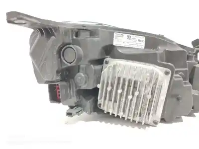 Second-hand car spare part left headlight for volvo v40 básico oem iam references 32228485  