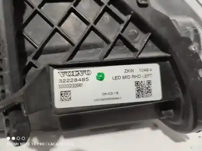 Second-hand car spare part left headlight for volvo v40 básico oem iam references 32228485  