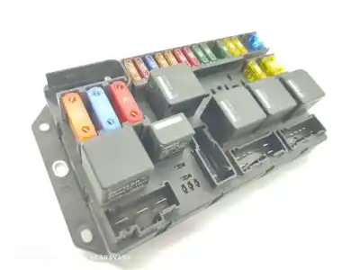 Автозапчасти б/у блок реле/предохранителей за land rover range rover (lm) tdv8 hse ссылки oem iam yqe500370