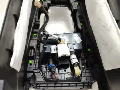 Автозапчасти б/у центральный подлокотник за kia xceed hibrido 118 kw 160 cv / 118 kw ссылки oem iam 84660j7000wk  