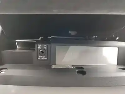 Автозапчасти б/у бардачок за audi a4 b9 (8w2, 8wc) 2.0 tdi ссылки oem iam 8w1857035  