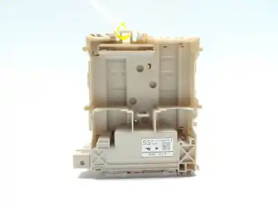 Pezzo di ricambio per auto di seconda mano scatola relè/fusibili per toyota aygo x-cite riferimenti oem iam 827300h030a