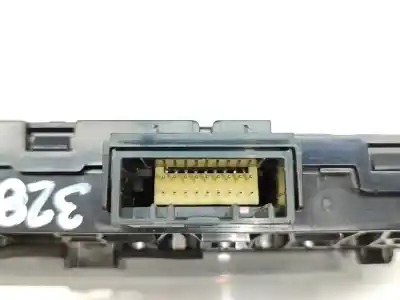 Peça sobressalente para automóvel em segunda mão interruptor 4 piscas - emergência por renault captur ii intens 95 cv / 70 kw referências oem iam 283e86009r