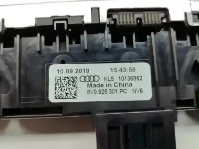Second-hand car spare part hazard warning lights for audi a3 sedán (8vm) 30 tdi s line oem iam references 8v0925301pc  