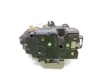 Автозапчастина б/у замок передніх дверей лівий для audi a4 b6 (8e2) 1.9 tdi посилання на oem iam 8e2837015c