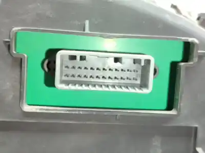 Peça sobressalente para automóvel em segunda mão quadrante por renault clio iii exception referências oem iam 8200582705g  