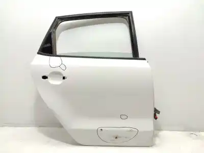 Recambio de automóvil de segunda mano de PUERTA TRASERA DERECHA para VOLKSWAGEN POLO (6R1)  referencias OEM IAM 6R4833056J  