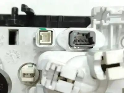 Peça sobressalente para automóvel em segunda mão comando de sofagem (chauffage / ar condicionado)  por dacia dokker ambiance referências oem iam 275102784r  