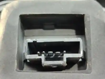 Peça sobressalente para automóvel em segunda mão farolim traseiro direito por dacia dokker ambiance referências oem iam 265509604r  