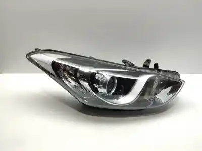 Автозапчастина б/у права фа для hyundai i30 ranchera familiar (gd) 1.4 crdi посилання на oem iam 92102a6020  