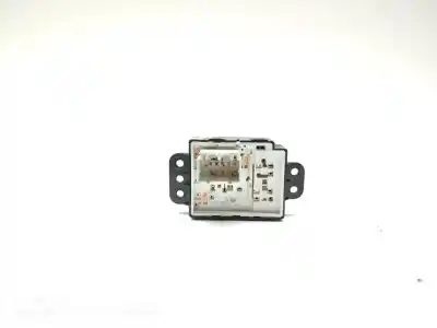 Second-hand car spare part rearview side mirror switch for kia cee´d business oem iam references 93530a2000  