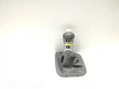 Peça sobressalente para automóvel em segunda mão BOTÃO DA ALAVANCA DE VELOCIDADES por KIA CEE´D  Referências OEM IAM 437111H030  