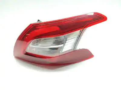 Tweedehands auto-onderdeel RECHTER ACHTERLAMP voor PEUGEOT 308 SW  OEM IAM-referenties 9677817580  