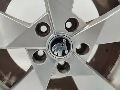 Second-hand car spare part rims set for skoda octavia combi (5e5) active oem iam references 5e0601025d  