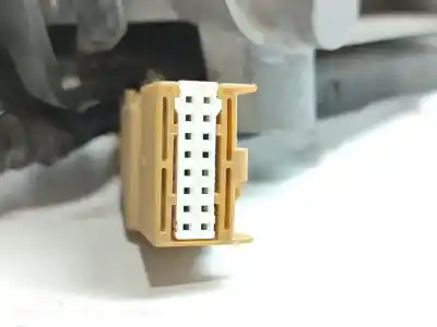 Автозапчастина б/у ліве дзеркало для audi a4 b6 (8e2) 1.9 tdi посилання на oem iam 8e1858531aa  