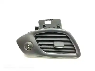Second-hand car spare part air vent for renault scenic iii emotion oem iam references 687613373r