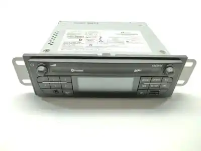 Second-hand car spare part audio system / radio cd for opel vivaro b kasten/combi furgón l1h1 2.9t expression 95 cv / 70 kw oem iam references 281151817r