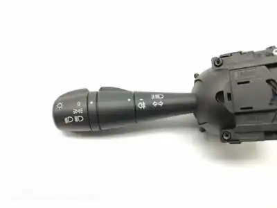 Second-hand car spare part headlights switch for opel vivaro b kasten/combi furgón l1h1 2.9t expression 95 cv / 70 kw oem iam references 95517228