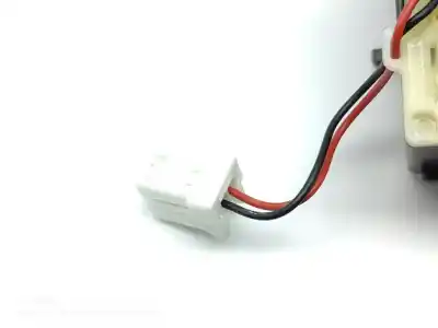 Second-hand car spare part headlights switch for opel vivaro b kasten/combi furgón l1h1 2.9t expression 95 cv / 70 kw oem iam references 95517228  