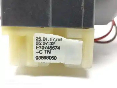 Second-hand car spare part headlights switch for opel vivaro b kasten/combi furgón l1h1 2.9t expression 95 cv / 70 kw oem iam references 95517228  