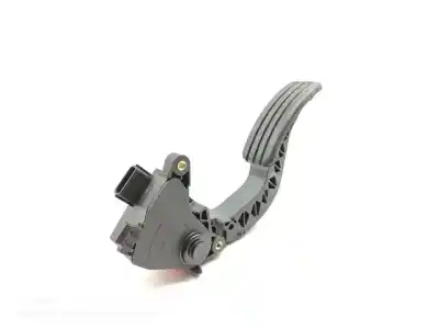 Second-hand car spare part accelerator pedal for opel vivaro b kasten/combi furgón l1h1 2.9t expression 95 cv / 70 kw oem iam references 93463068  