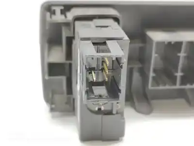 Second-hand car spare part switch for renault kangoo profesional oem iam references 8200379685  
